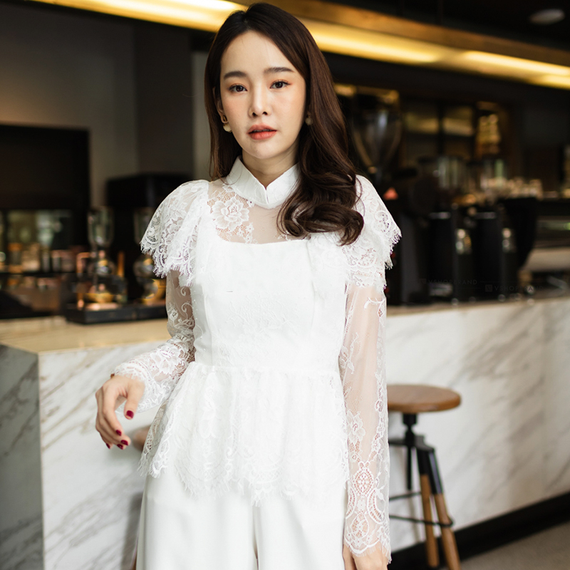 kudapy ชุดเซท 2ชิ้น เสื้อลูกไม้+กางเกงขายาวทรงบาน สีขาว