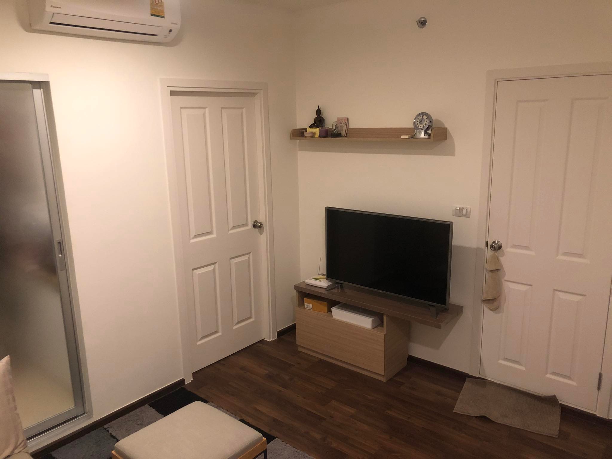 คอนโด U Delight Ratchavibha (ยู ดีไลท์ รัชวิภา) High Rise โซนพื้นที่ MRT วัดเสมียนนารี ให้เช่าห้องแบบ 1ห้องนอน 1ห้องน้ำ 1ครัวปิด ขนาดห้อง 32 ตรม. ชั้น 18