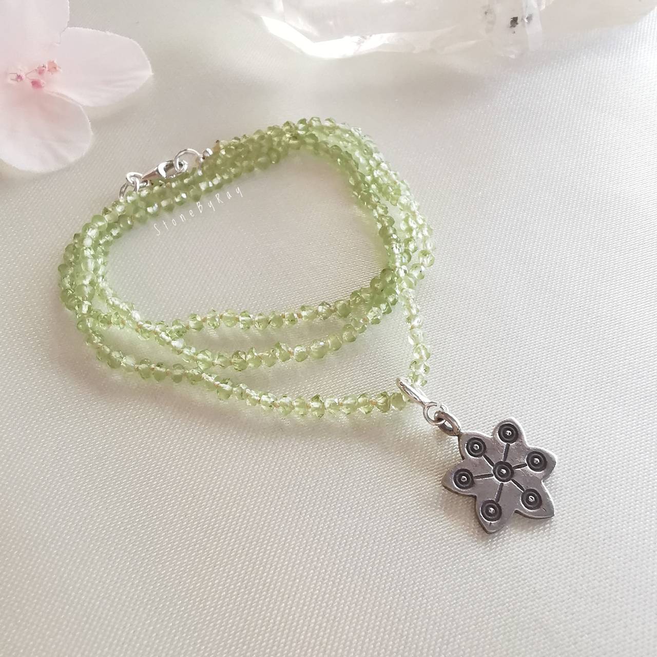 สร้อยคอเชือกถักหินเพอริดอท Peridot