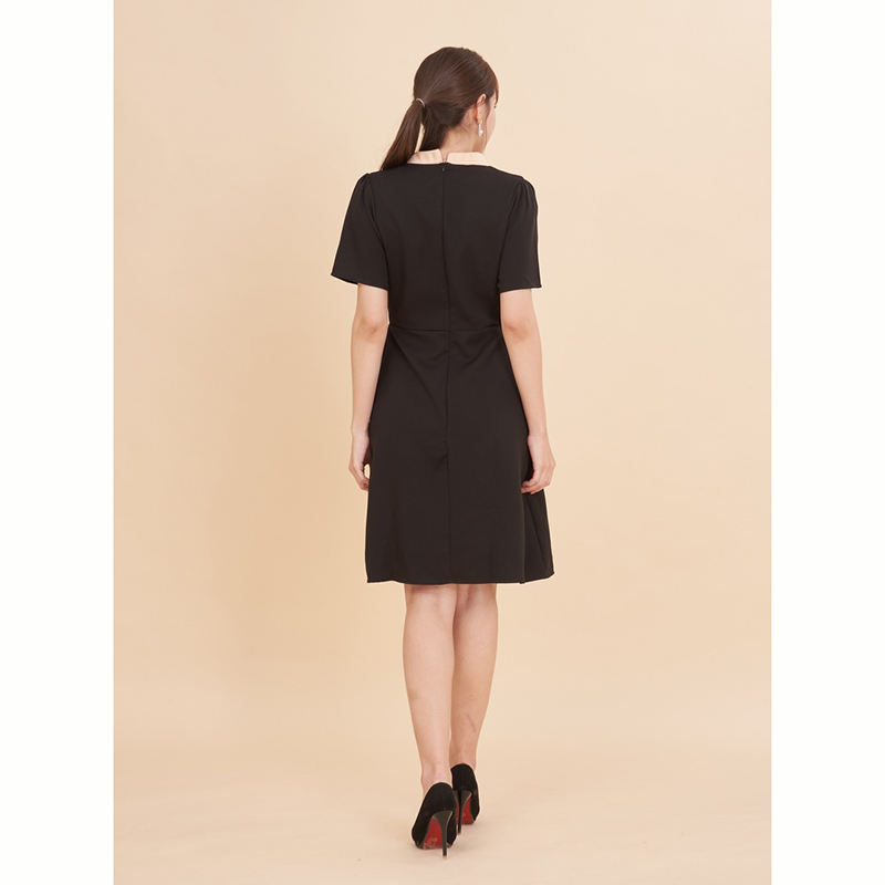 kudapy เดรสสั้นสีแดงสีดำ/สีน้ำตาล คอกลมแต่งกระดุม ใส่ไปงานตรุษจีน ใส่ทำงาน สวยดูดีน่ารัก