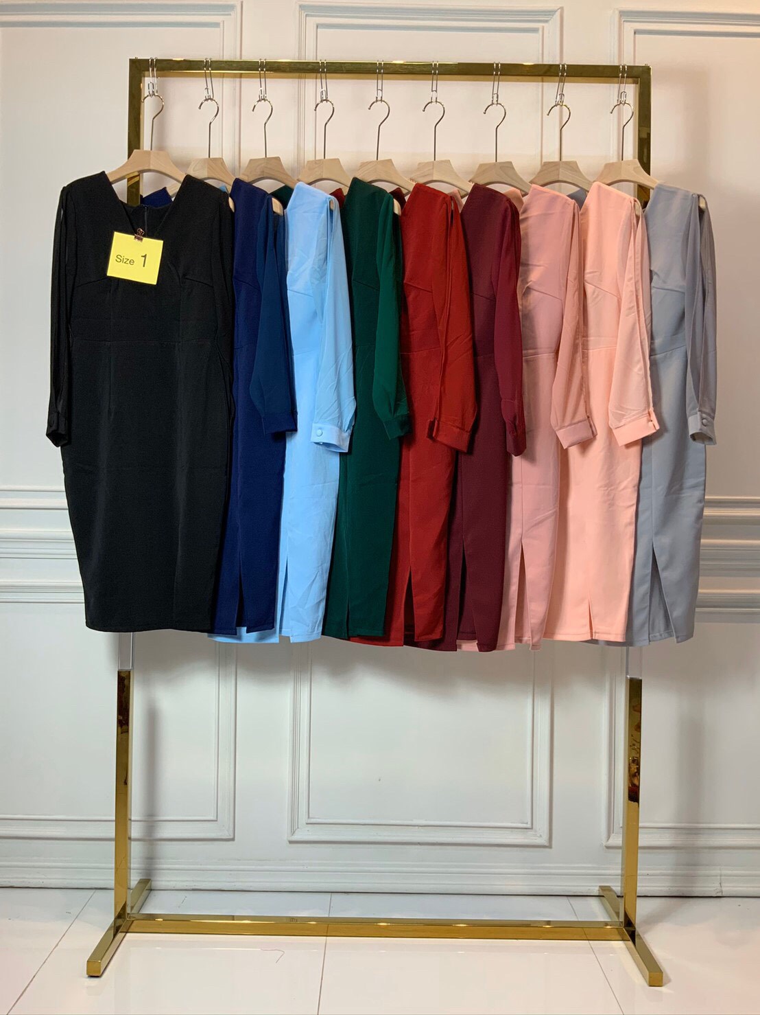 kudapy ชุดเดรสสั้นใส่ออกงานคอวี แขนยาวผ่าข้าง ผ้าฮานาโกะ สีฟ้า