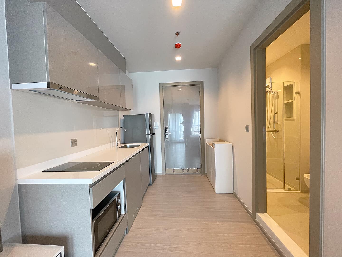 ให้เช่า LIFE Asoke - Rama 9 (ไลฟ์ อโศก - พระราม 9) ชั้น32 ตึกA พร้อมอยู่