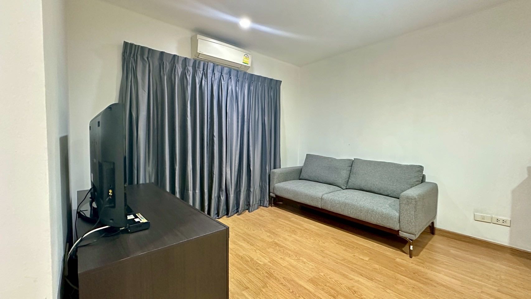 ให้เช่าห้องแบบ 1ห้องนอน 1ห้องน้ำ 1ครัวแยก โซนพื้นที่ MRT ห้วยขวาง คอนโด ยู ดีไลท์ แอท ห้วยขวาง สเตชั่น (U Delight @ Huaykwang Station) High Low Rise ขนาดห้อง 44 ตรม. ชั้น 8