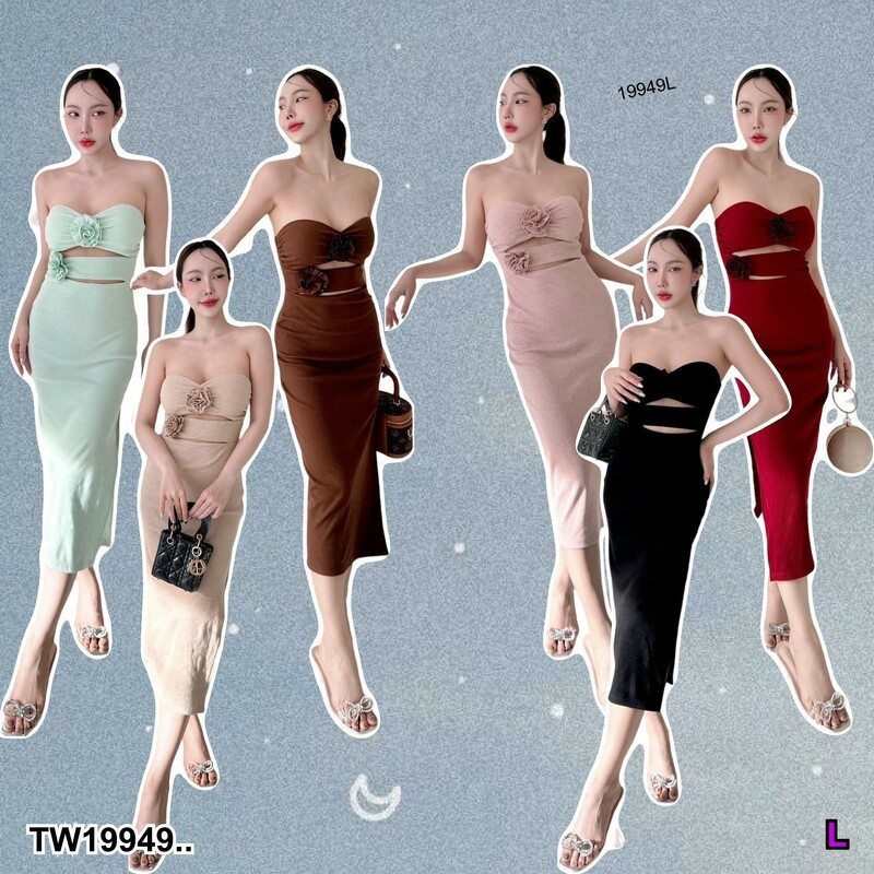 kudapy แม็กซีเดรส เดรสเกาะอก ผ่าข้าง แต่งด้วยดอกไม้ มีเสริฟองน้ำ ดีเทลดีงาม ผ้าเป็นผ้าร่องตัวถักวิ้ง
