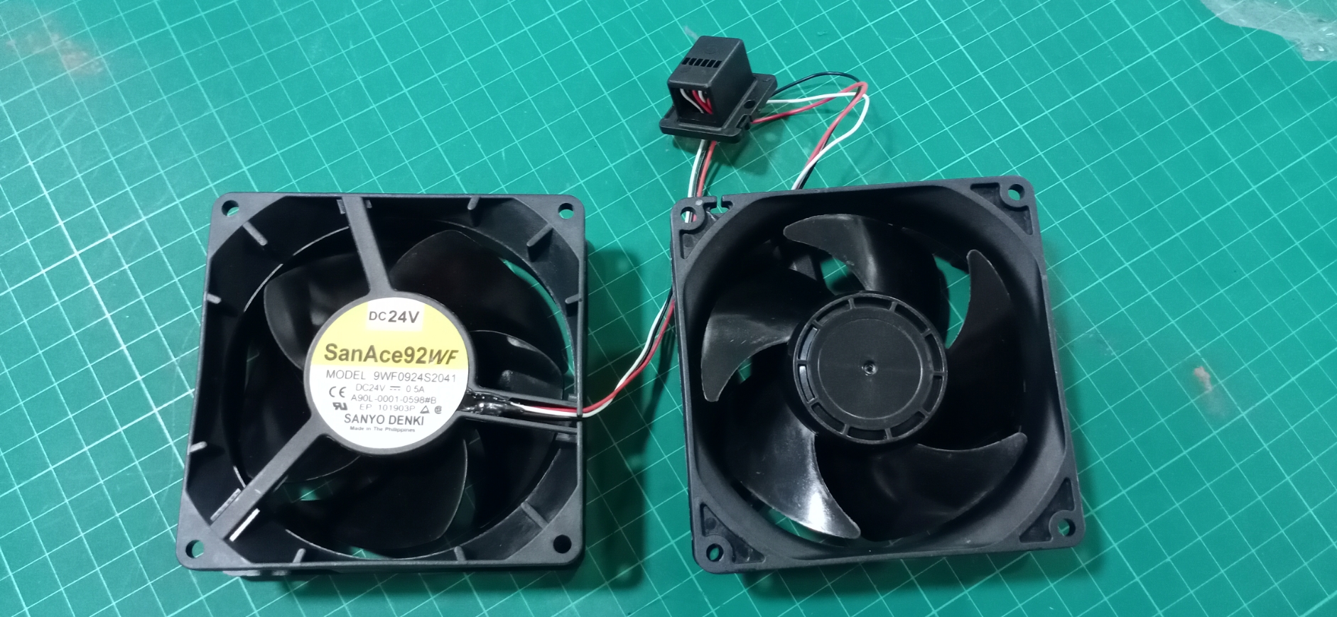 FANUC A90L-0001-0598#B SANYO 9WF0924S2041 FAN SERVO