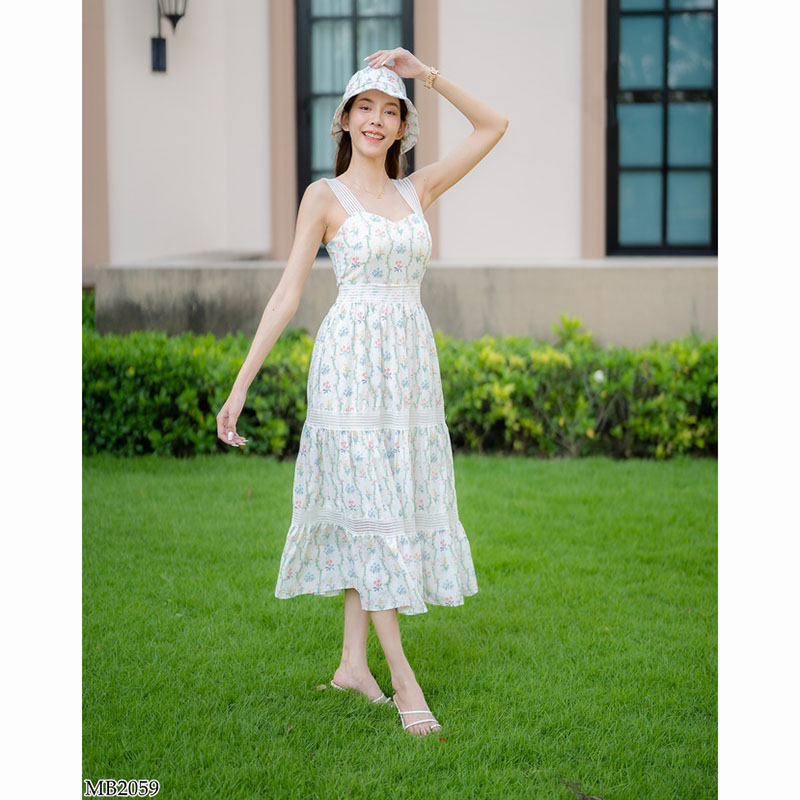 kudapy เดรสยาวสีขาว/สีฟ้า เดรสลายดอก+หมวก ลายดอกไม้สวยดูดี ใส่เที่ยวทะเล เบาสบายมากๆ