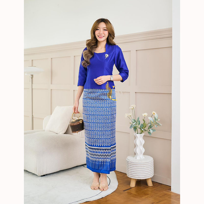 kudapy ชุดเซ็ทเสื้อแพรทิพย์อัดกาว+ ผ้าถุงทอลายขอพระราชทาน ใส่ออกงานสวยดูดี ซูมดีเทลความสวยกันได้