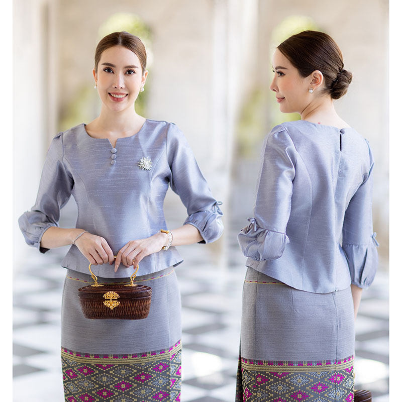 kudapy เสื้อสีขาว/สีชมพู/สีแดงเลือดหมู/สีน้ำตาล เนื้อผ้าทอ เนื้อเบาสบาย ใส่สบายผิว มีลายเส้นในตัว ใส่คู่กับ ผ้าไทยลายแพรวา หรือ ผ้าลายกวินตาทอสอดดิ้นหรูหรา