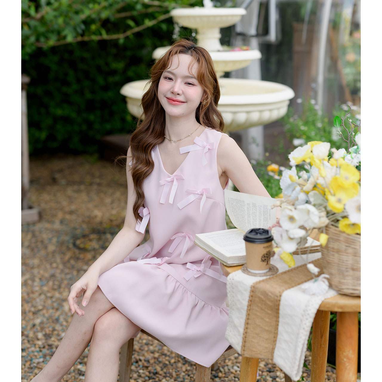 kudapy เดรสสั้นสีเหลือง/สีเขียวมิ้นท์/สีชมพู เดรสชายกระโปรงจับจีบเป็นระบายรอบตัว แขนกูด ตัวเดรสแต่งโปว์สวยดูดี