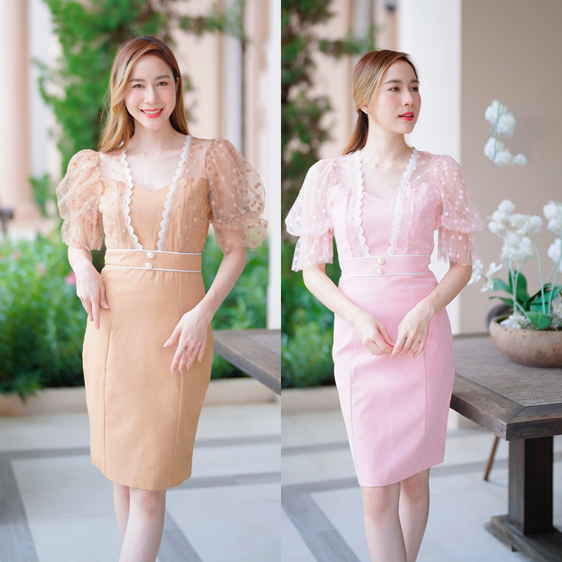 kudapy เดรสสั้นสีน้ำตาล/สีชมพู แขนตุ๊กตาลูกไม้เอวคาดกระดุม