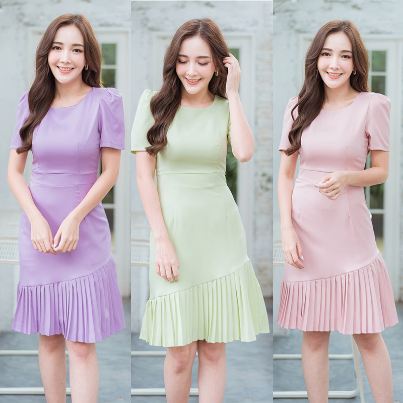 kudapy เดรสสั้นสีเขียว/ม่วง/ชมพู ใส่ทำงานชายพลีท ออกงานสวยดูดีน่ารัก