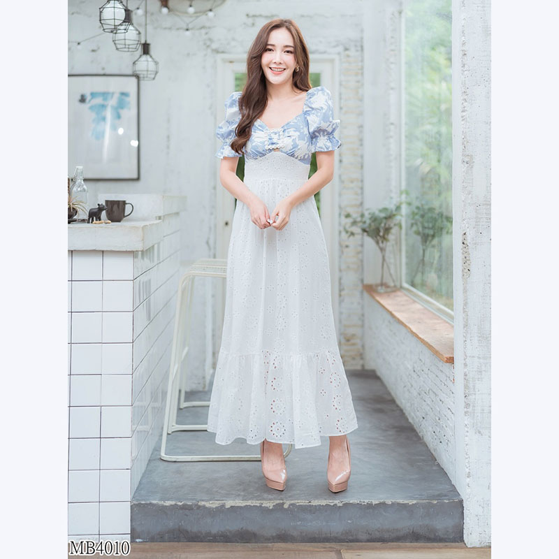 kudapy เดรสยาวสีชมพู.สีฟ้า ท่อนบนลายดอกล่างฉลุอกมุกสวยดูดีใส่แล้วน่ารักมากๆ