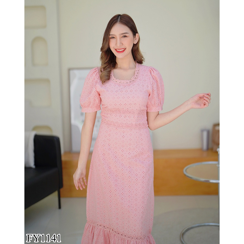 kudapy เดรสยาวสีขาว/สีชมพู เดรสออกงานผ้าฉลุแขนตุ๊กตา ใส่สบายสวยดูดีมากๆ