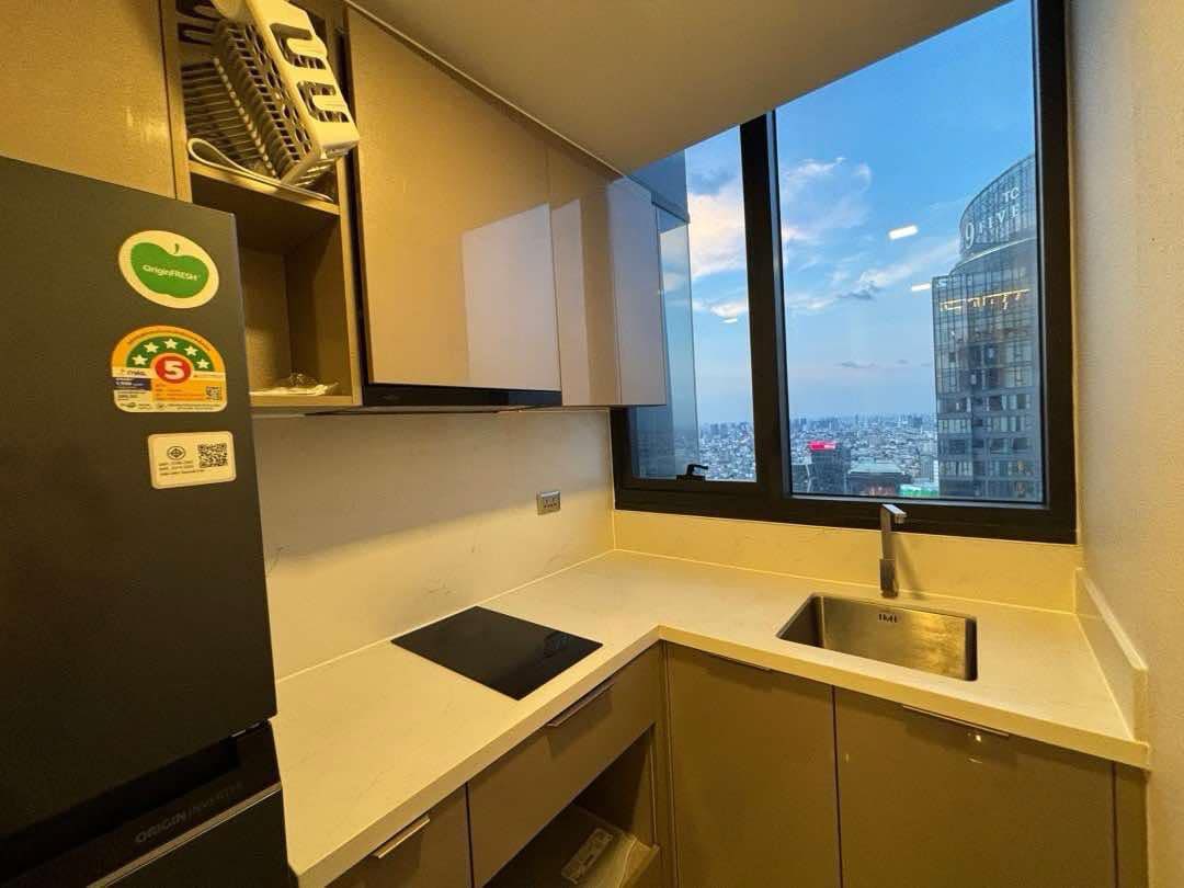 ให้เช่าห้องแบบ 3ห้องนอน 3ห้องน้ำ 1ครัวแยก โซนพื้นที่ MRT พระราม9 คอนโด One9Five Asoke - Rama 9 (วันไนน์ไฟว์ อโศก - พระราม 9) High Rise ขนาดห้อง 93.5 ตรม. ชั้น 58 ตึก A