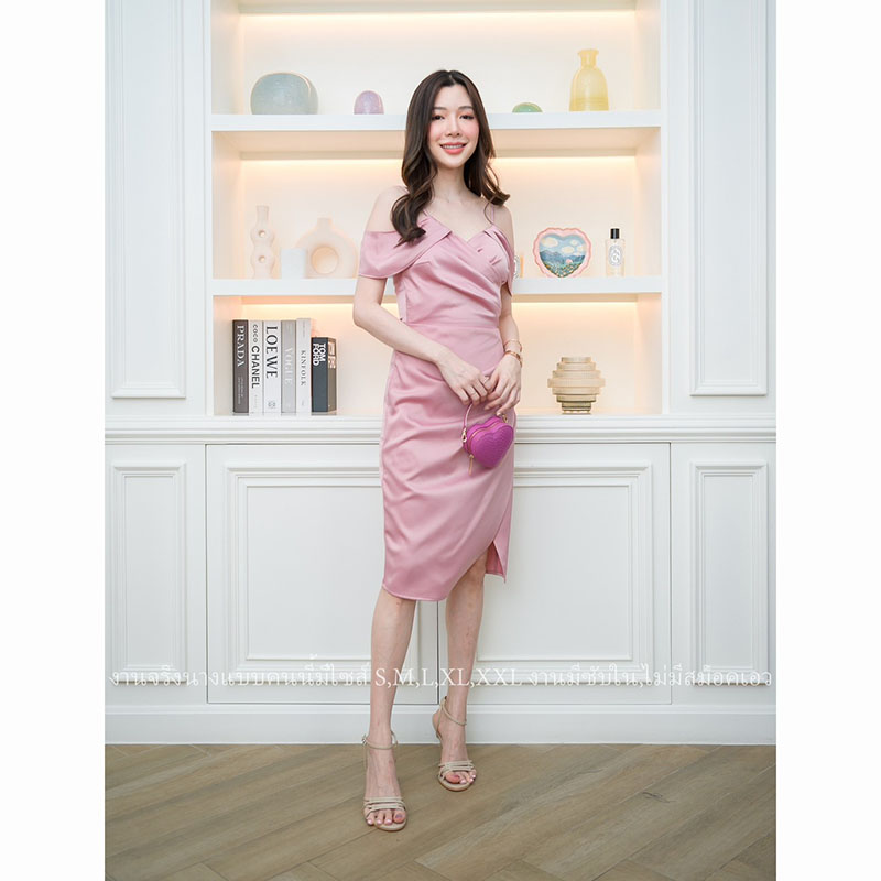 kudapy เดรสสั้นสีไวน์แดง/สีน้ำตาลอิฐ/สีชมพู ชุดราตรีสั้นปาดไหล่พรีเมี่ยมเกรด