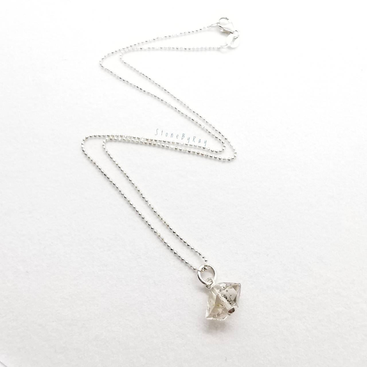 สร้อยคอเงินจี้หินเฮอร์คิเมอร์ไดม่อน Golden Enhydro Herkimer Diamond