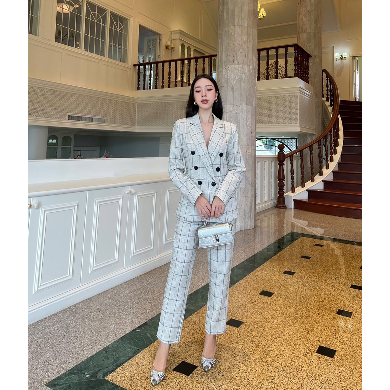 kudapy ชุดเซ็ทเสื้อ Blazer + กางเกงขายาวทรงบอกเล็ก กางเกงซิปตะขอหน้า ใส่สบาย มีซับในเสื้อและกางเกง