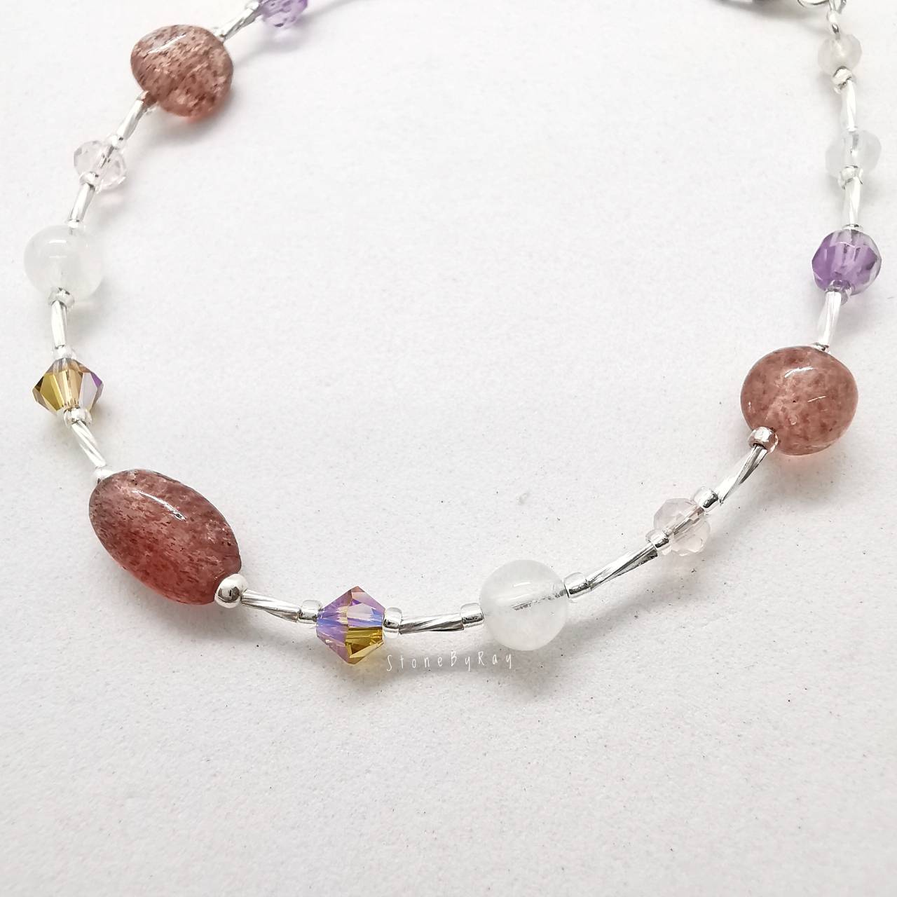 สร้อยข้อมือเงินมูนสโตน+สตอเบอรี่ควอตซ์+อเมทิสต์+เบริล (Moonstone+Strawberry Quartz+Amethyst+Baryl)