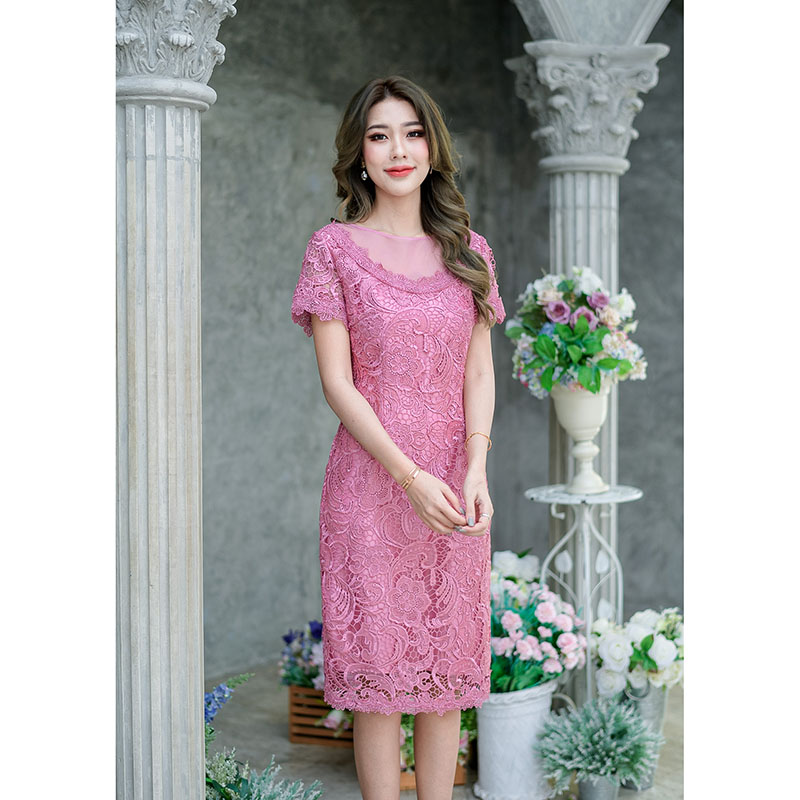 kudapy เดรสสั้นสีชมพู/สีเทา ลูกไม้เงา ทอลายสวย ใช้ลูกไม้เนื้อดีทอลายแน่น ดีไซน์ชุดเก๋แบบคว้านคอแต่งซีทรูช่วงอก