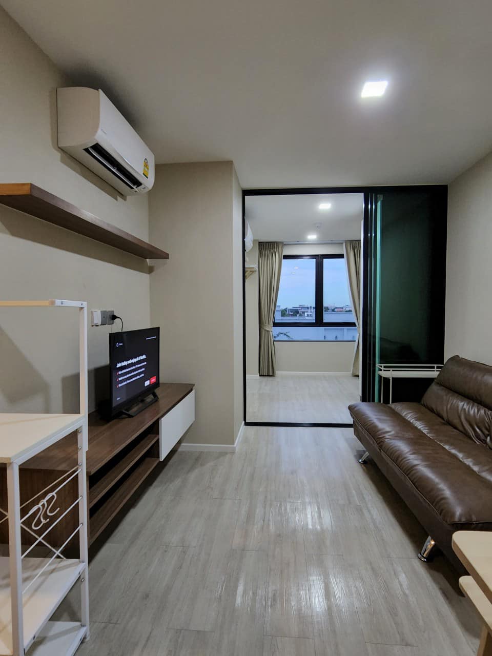 ให้เช่า Atmoz Ladprao 71 (แอทโมซ ลาดพร้าว 71) 1 Bed Plus ชั้น5 พร้อมอยู่