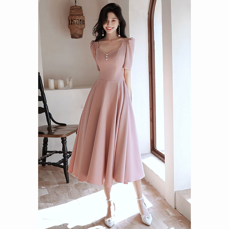 kudapy เดรสสั้นสีชมพู เดรสสั้นแขนสามส่วนกระโปรงทรงบาน สวยหวาน เรียบหรู สวยดูดี สไตล์มินิมอล ใส่ได้ทั้งงานกลางวัน