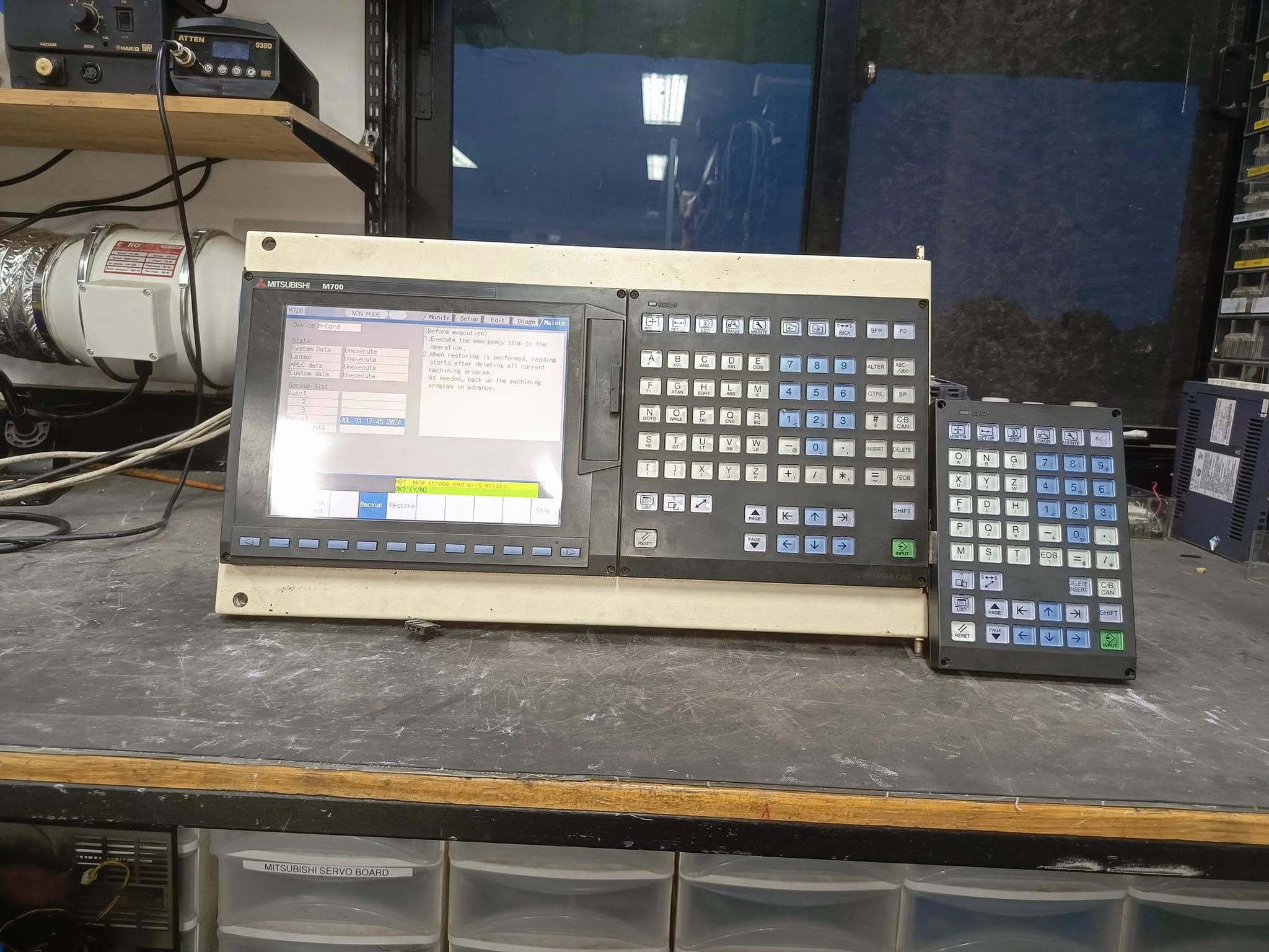 ซ่อม MITSUBISHI CNC CONTROLLER ตัวนี้จอใหญ่ใส่เครื่อง HARDFORT CNC