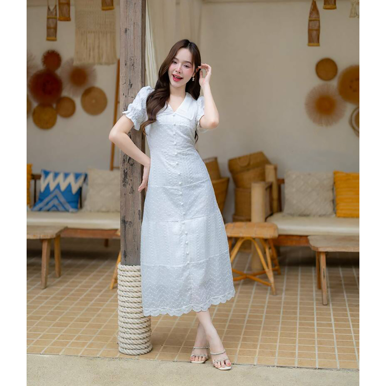 kudapy เดรสยาวสีขาว/สีฟ้า คอปกผ้าลายปักกระโปรงยาว ใส่สบายสวยดูดี