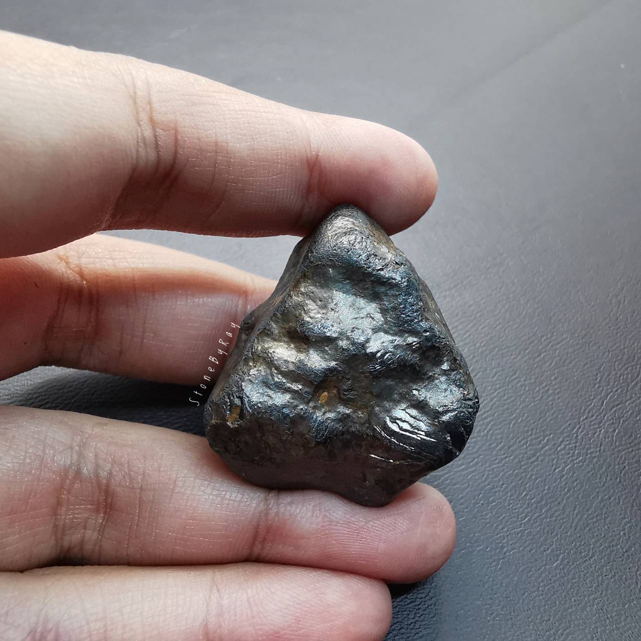 แร่เหล็กเฮมาไทต์ก้อนธรรมชาติ Iron Hematite