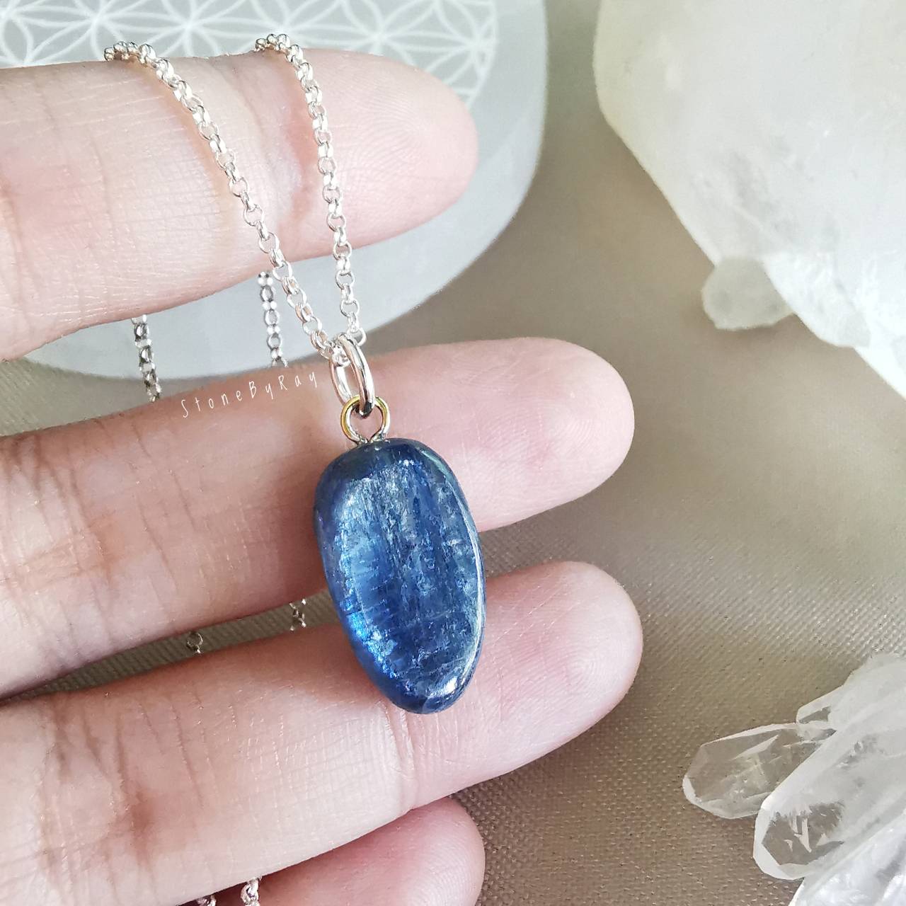 สร้อยคอเงินจี้หินไคยาไนท์ (Kyanite)