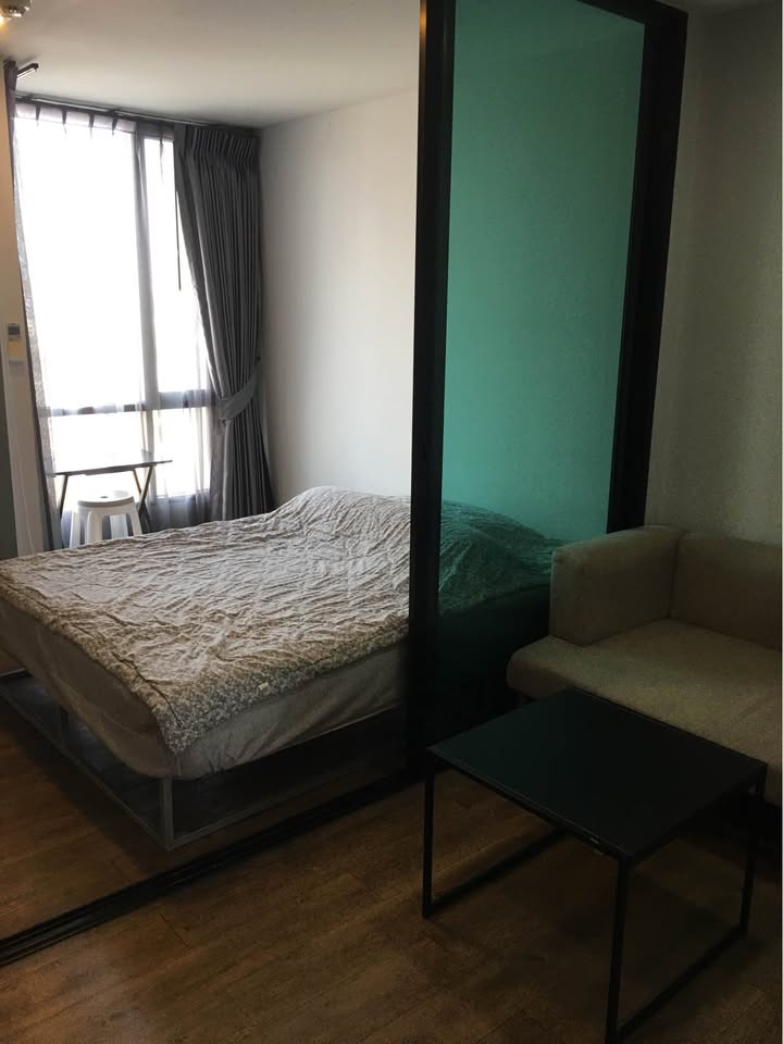 ให้เช่าคอนโด Esta Bliss Ramintra (เอสต้า บลิซ รามอินทรา) Low Rise โซนพื้นที่ MRT เศรษฐบุตรบำเพ็ญ 📍 ห้องแบบ 1ห้องนอน / 1ห้องน้ำ / โซนครัวปิด · ขนาดห้อง 24 ตรม. ชั้น 5 ตึก A