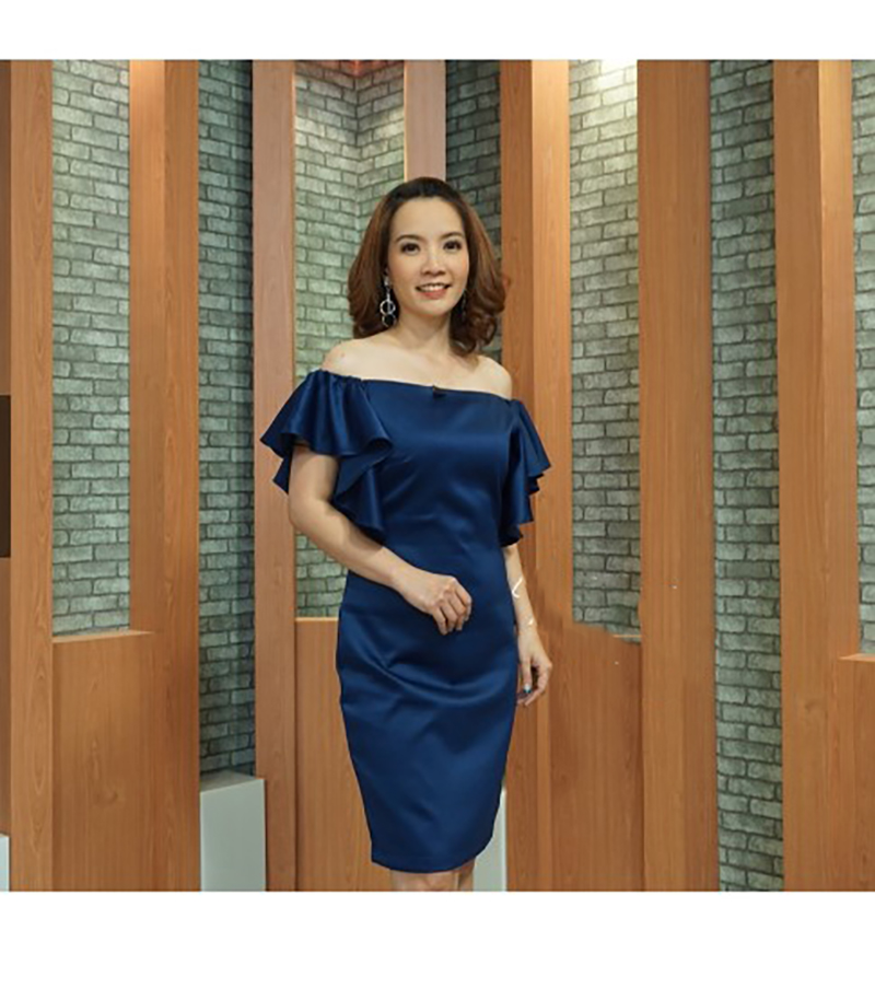 kudapy เดรสสั้นเปิดไหล่ แขนระบาย ทรงเอใส่ไปงาน