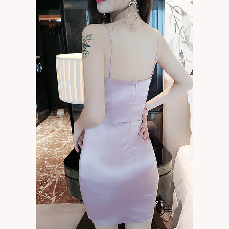 kudapy เดรสสั้นสีชมพู ผ้ามันอกแหวกด้วยเชือกสวยหรูสุดเซ็กซี่