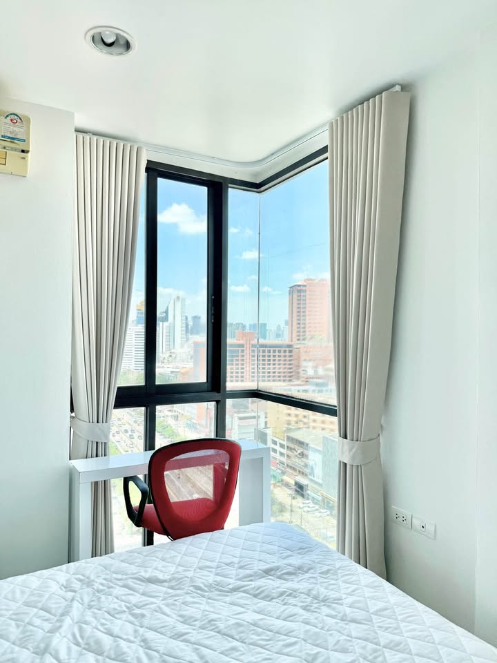 คอนโด IDEO Ratchada-Huaikwang (ไอดีโอ รัชดา-ห้วยขวาง) High Rise โซนพื้นที่ MRTห้วยขวาง ให้เช่าห้องแบบ 1ห้องนอน 1ห้องน้ำ 1ครัวปิด ขนาดห้อง 35 ตรม. ชั้น 17