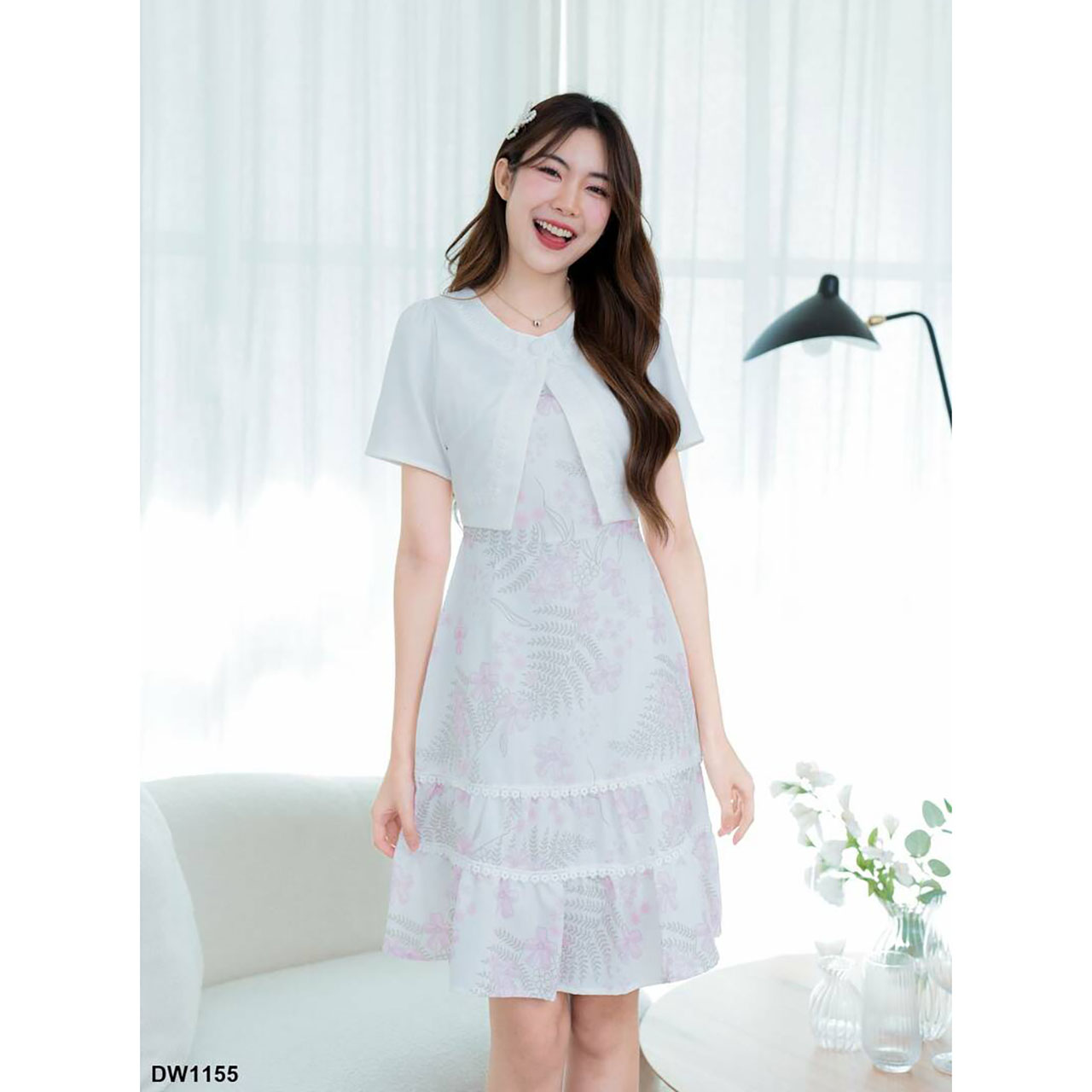 kudapy เดรสสั้นสีขาว/สีกรม/สีชมพู คลุมกระโปรงดอกระบาย