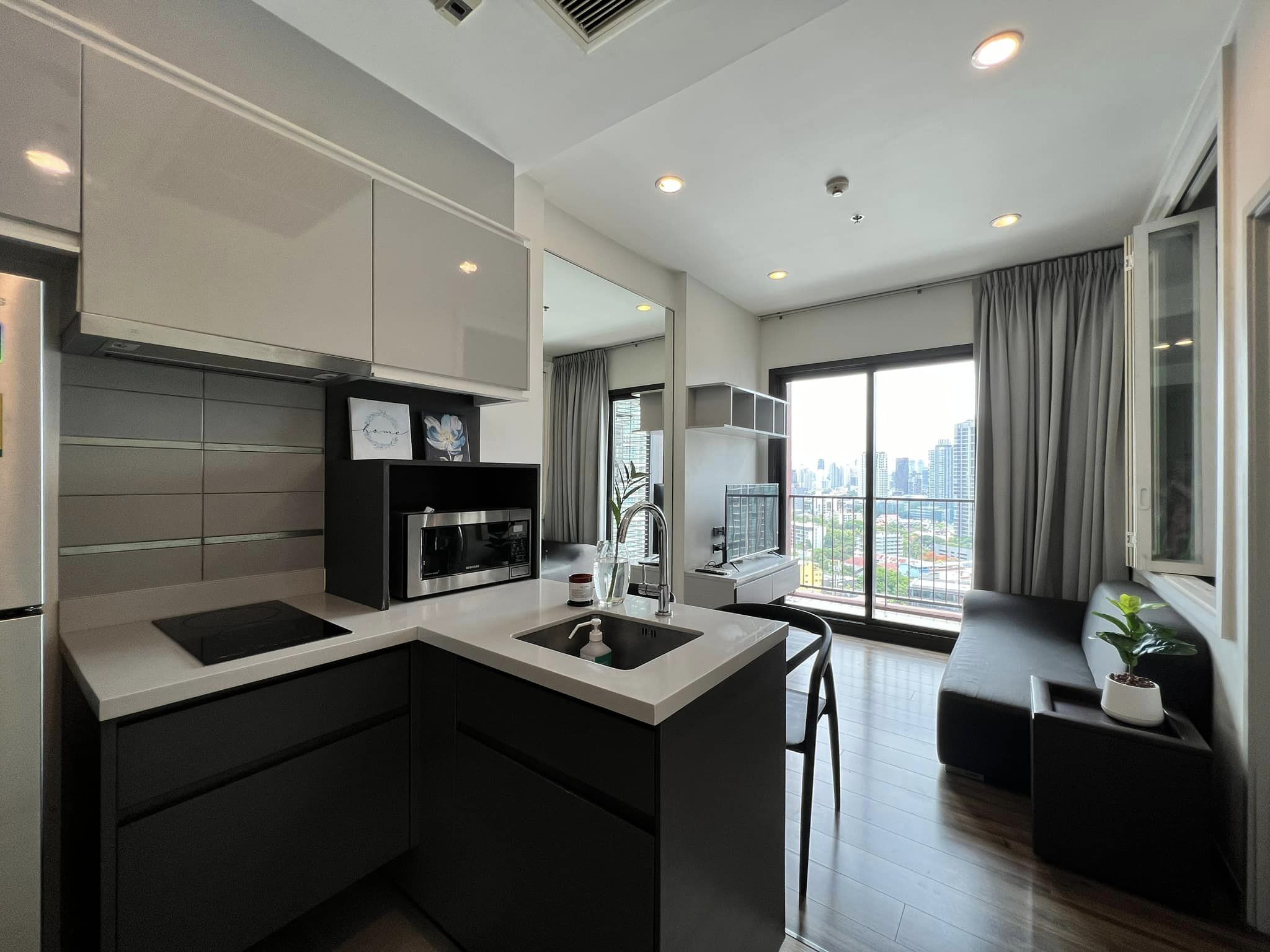ปล่อยเช่าคอนโด WYNE Sukhumvit (วายน์ สุขุมวิท) - 1ห้องนอน 1ห้องน้ำ 1ห้องนั่งเล่น - ใกล้ BTS พระโขนง - ขนาดห้อง 30 ตรม. ชั้น 20