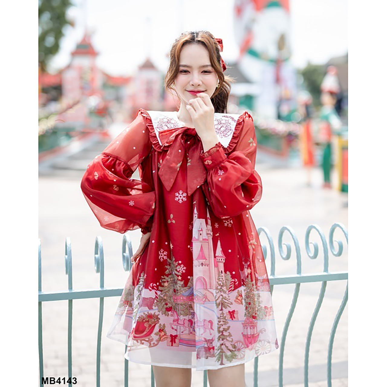 kudapy เดรสสั้นสัแดง collection คริสมาตส์ 1 มาคู่กับกางเกงสั้น สวยดูดี