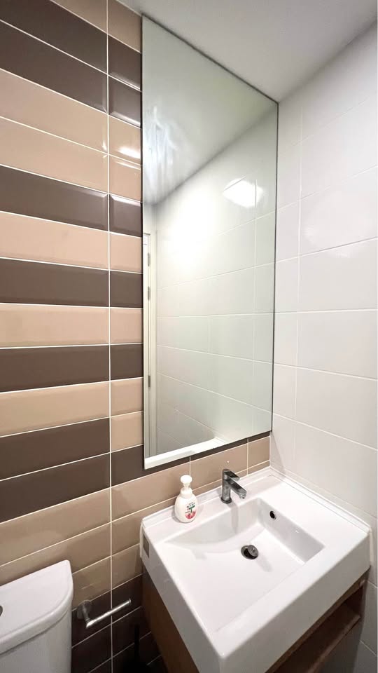 ขายคอนโด Brown Ratchada 32 (บราวน์ รัชดา 32)1 Bedroom Plus (มีเพียง 24 ยูนิตในโครงการ) ขนาด: 34.82 ตร.ม. | ชั้น 3 | ห้องมุม เป็นส่วนตัว ไม่มีคนเดินผ่าน