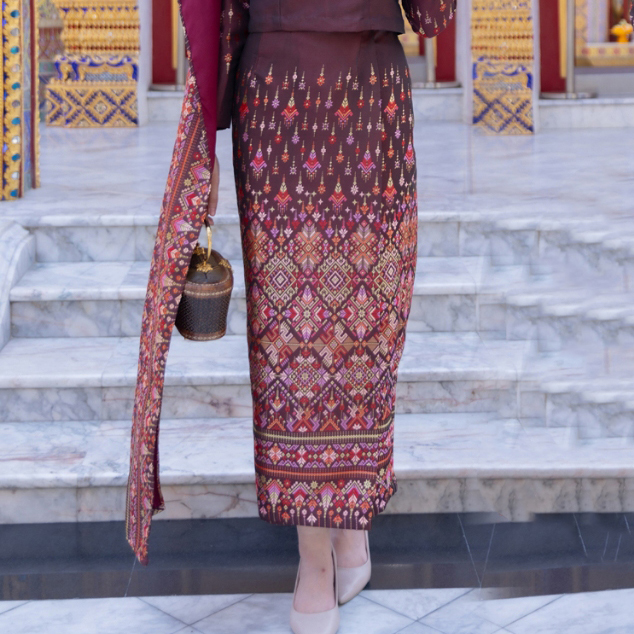 kudapy ชุดผ้าไหมทอลายสีแดง สีเทา ชุดออกงาน ไปวัด ทำบุญ - รุ่นละอองดาว แต่งสไบ