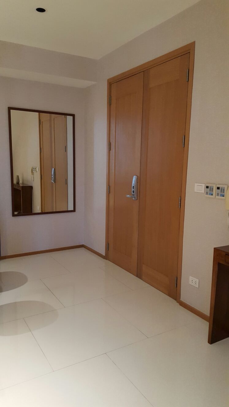 BTS Phrom Pong Condo For rent The Emporio Place (ดิ เอ็มโพริโอ เพลส) Duplex