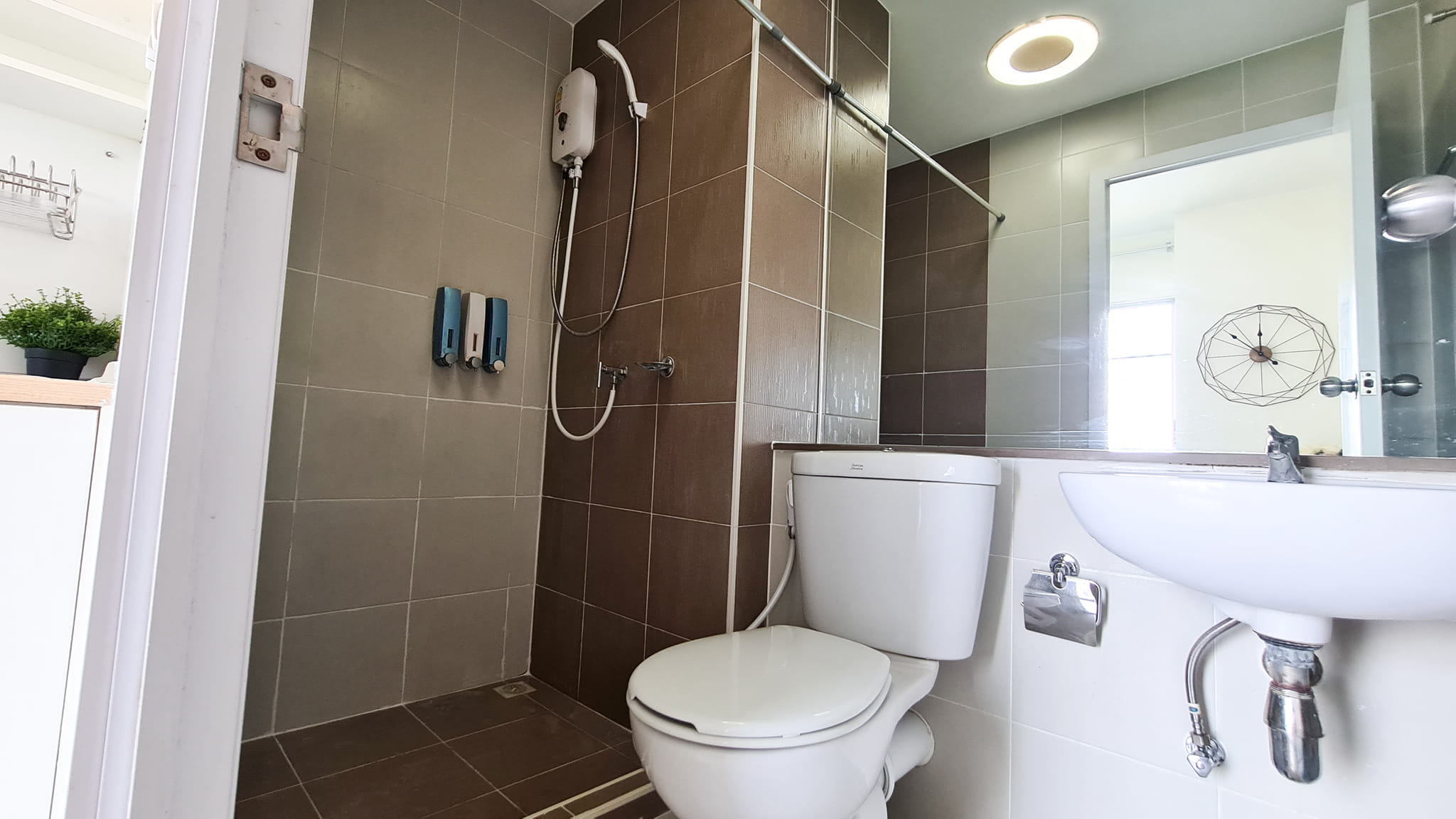 ขายห้องสวยตกแต่งใหม่อย่างดีวิวโล่งสอบถามแอด Line ID : Smile-easy ที่ เดอะ ไพรเวซี่ ลาดพร้าว - เสนา