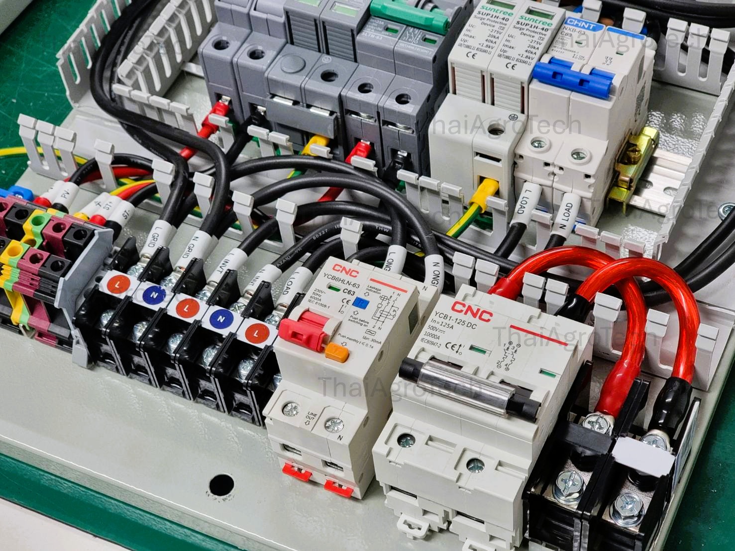 AC-DC Combiner On/Off-Grid Hybrid DC 1 String 800V, MCB BATT 500V 125A , 220V 1Phase, ATS (สลับไว) ตู้คอมบายเนอร์ สำหรับระบบโซล่าเซลล์ออนออฟกริดไฮบริด ดีซี 800โวลต์ เอซี 220โวลต์1 เฟส