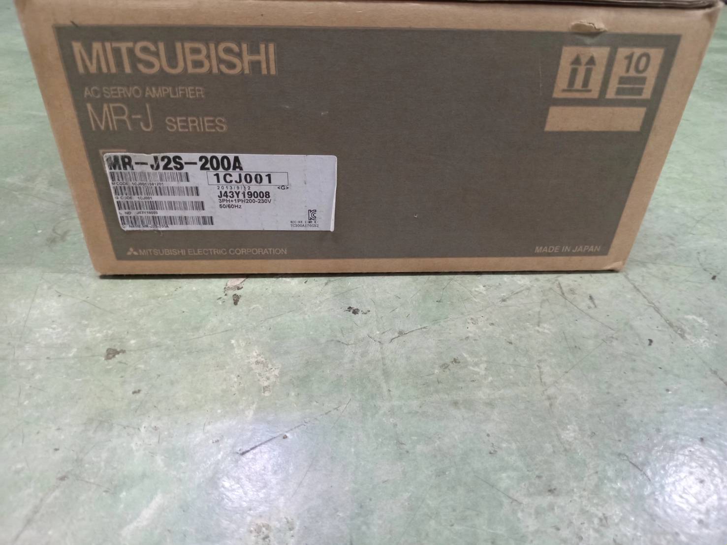 MITSUBISHI MR-J2S-2OOA