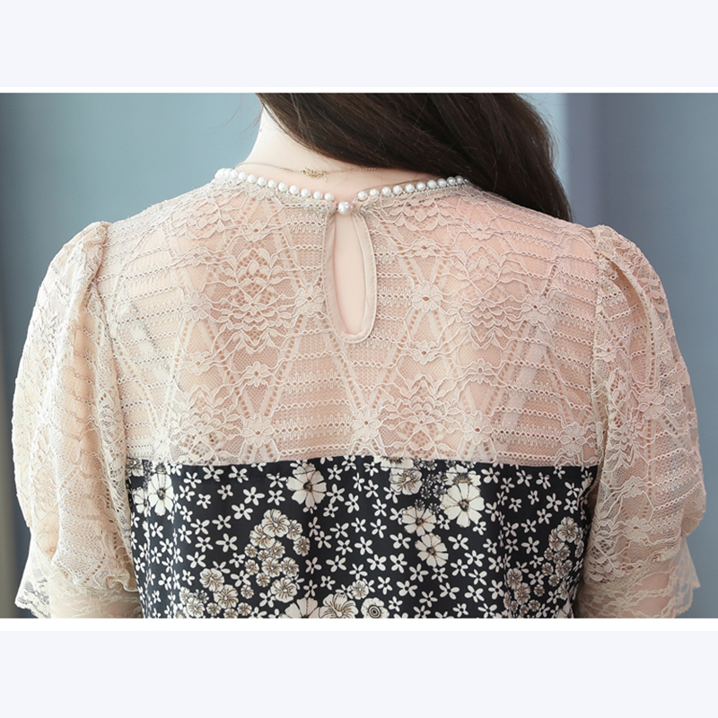 kudapy ชุดเดรสสีดำ ผ้าโพลีเอสเตอร์ผสม พื้นสีดำ พิมพ์ลายดอกไม้สีครีม คอเสื้อแต่งมุกสวย