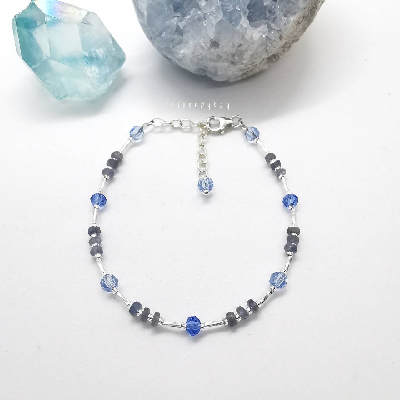 สร้อยข้อมือเงินพลอยไพลิน Sapphire