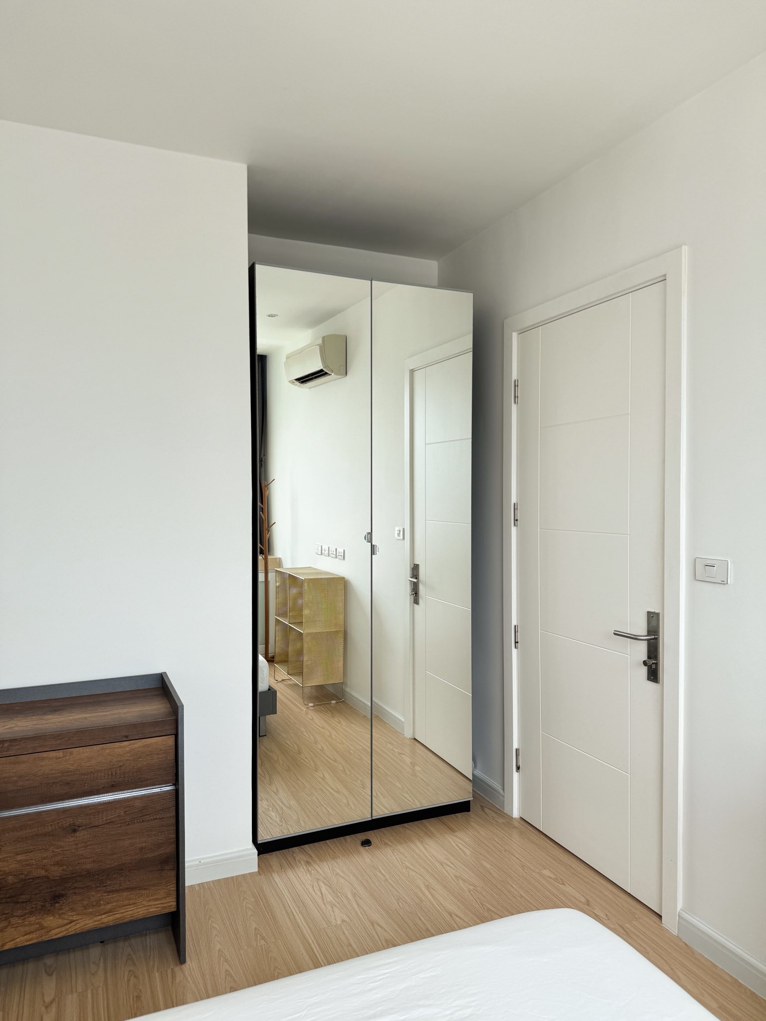 คอนโด TC Green Rama 9 (ทีซี กรีน พระราม 9) High Rise โซนพื้นที่ MRT พระราม9 ให้เช่าห้องแบบ 1ห้องนอน 1ห้องน้ำ ขนาดห้อง 38 ตรม. ชั้น 14