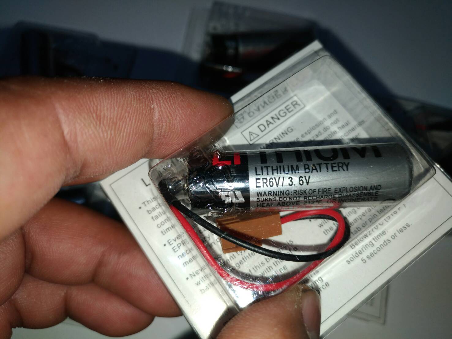 MITSUBISHI MR-J3BAT TOSHIBA ER6V/3.6V Lithium battery