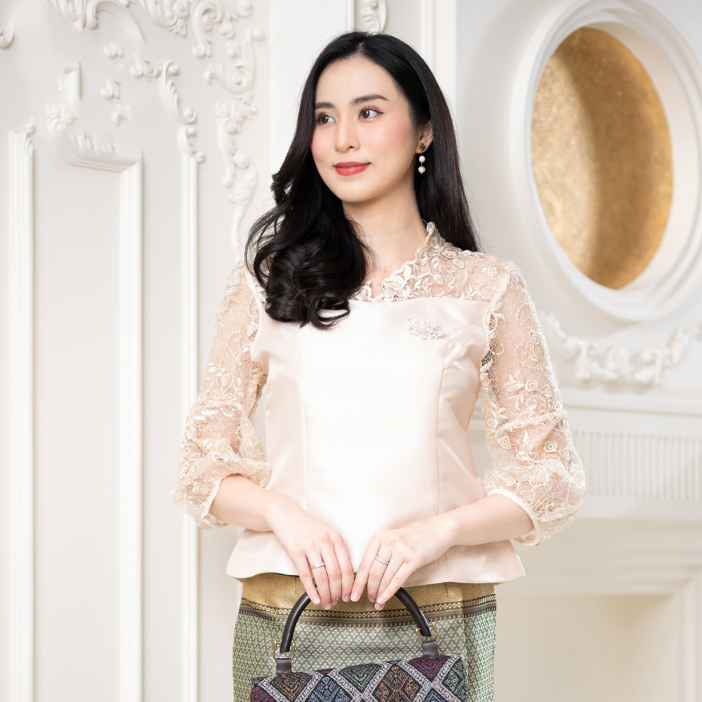 kudapy ชุดเซทสีทอง เสื้อแขนลูกไม้+ผ้าถุงผ้าไหมทอลาย