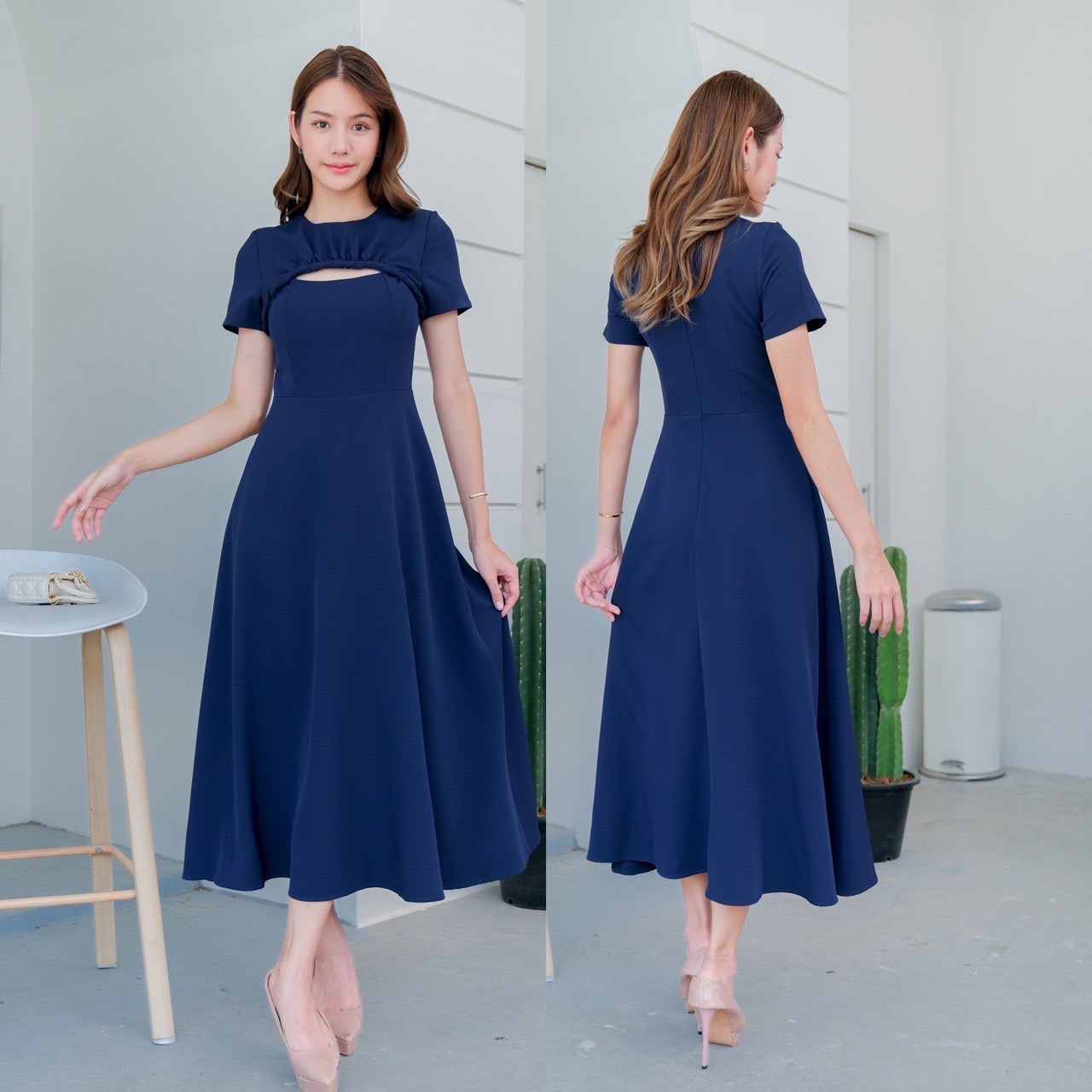 kudapy Midi dress คอกลม แขนสั้น จีบเกลียวอก คัตติ้ง เอวสูง กระโปรงบาน
