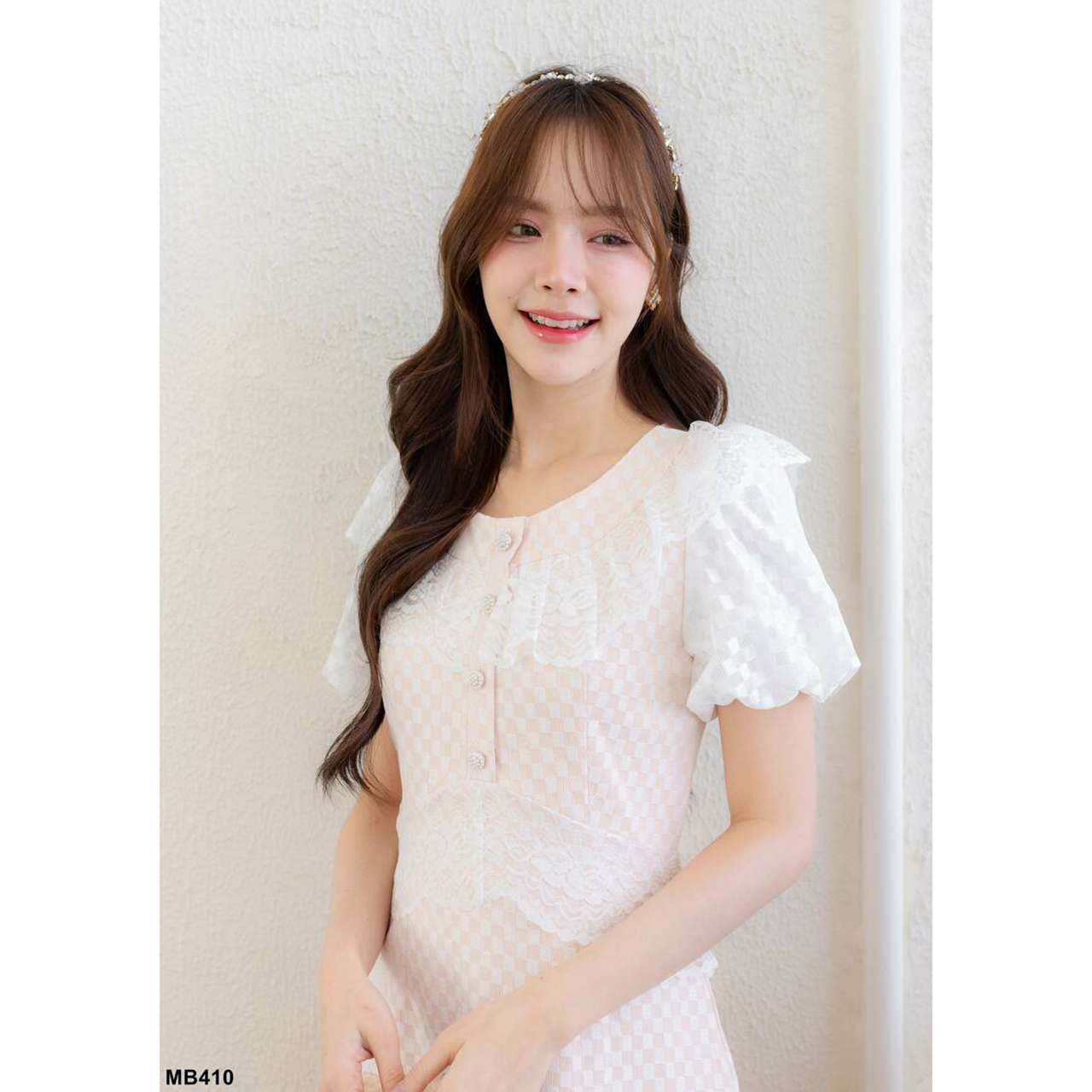 kudapy เดรสยาวสีขาว ลูกไม้ผูกคอไล่สี