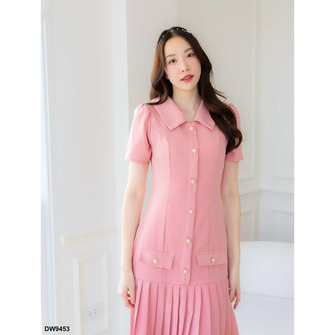 kudapy เเดรสสั้นสีชมพู/สีม่วง/สีฟ้า เดรสคอปกกระดุมมุกกระโปรงพลีท